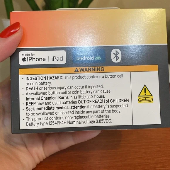 NEW! - Bose QuietComfort Noise Cancelling Earbuds - Black. - Picture 2 of 3